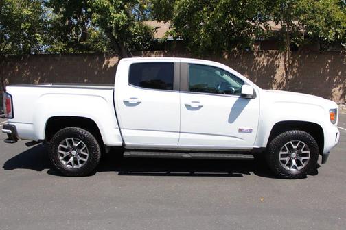 2017 GMC Canyon SLE