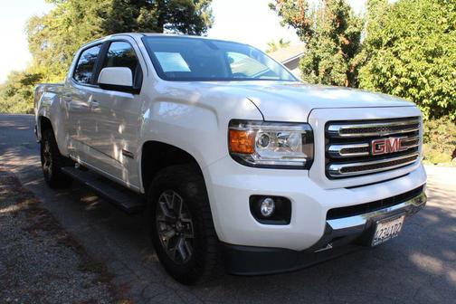 2017 GMC Canyon SLE