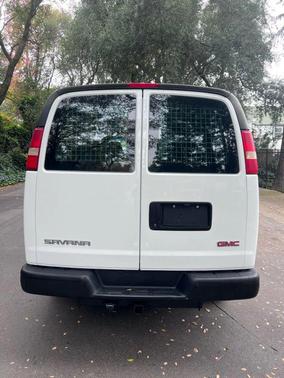 2009 GMC Savana 3500 Base