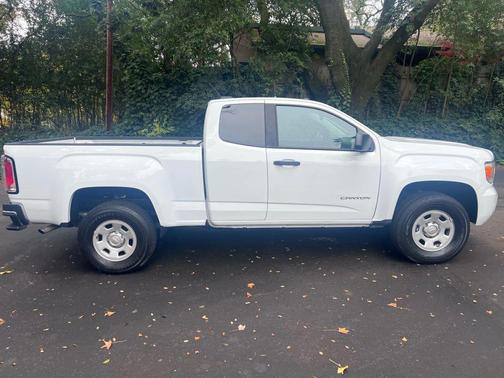 2016 GMC Canyon Base