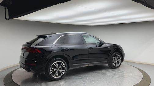 Orca Black Metallic 2021 Audi Q8 55 Premium Plus