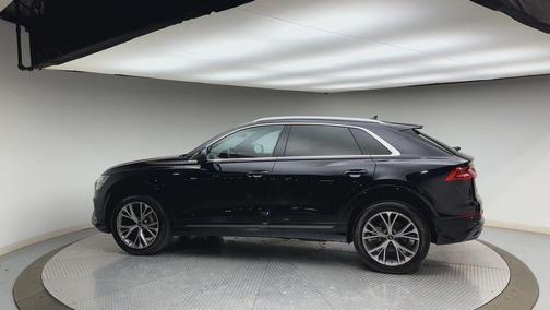 Orca Black Metallic 2021 Audi Q8 55 Premium Plus
