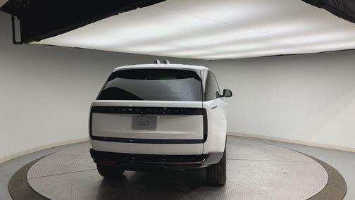 2026 Land Rover Range Rover P400 SE