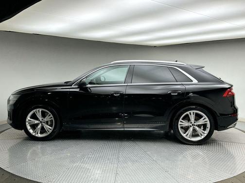 2022 Audi Q8 55 Prestige
