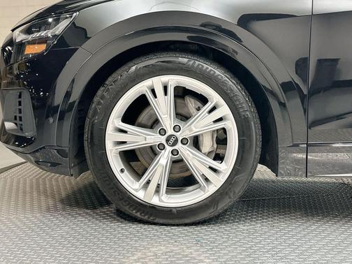 2022 Audi Q8 55 Prestige
