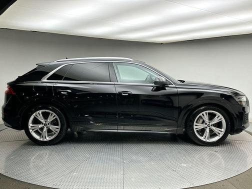 2022 Audi Q8 55 Prestige