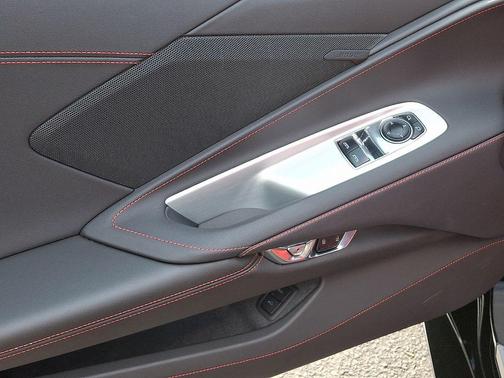 2025 Chevrolet Corvette Stingray w/1LT