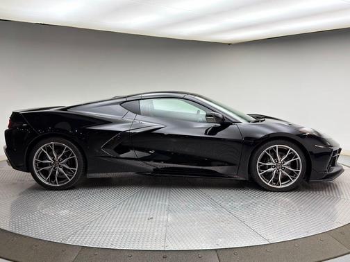 2025 Chevrolet Corvette Stingray w/1LT