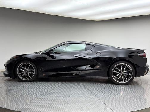 2025 Chevrolet Corvette Stingray w/1LT