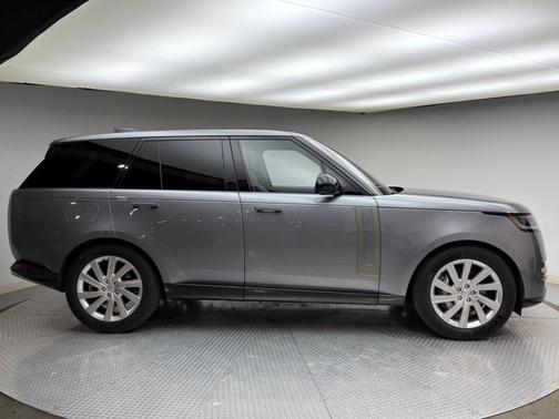 2023 Land Rover Range Rover P400 SE