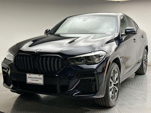 Carbon Black Metallic 2022 BMW X6 xDrive40i