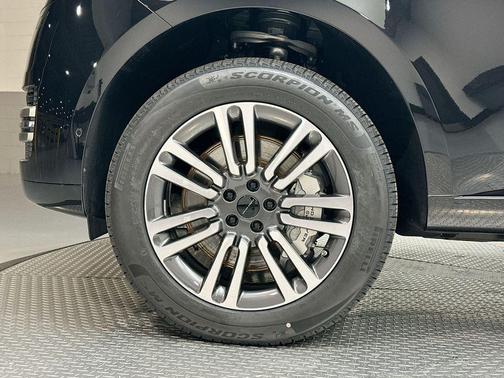 2026 Land Rover Range Rover P530 SE 7 Seat