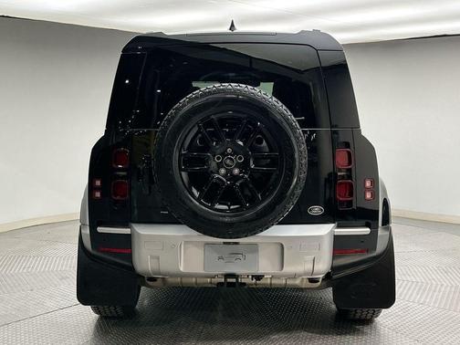 Santorini Black 2023 Land Rover Defender 110 SE