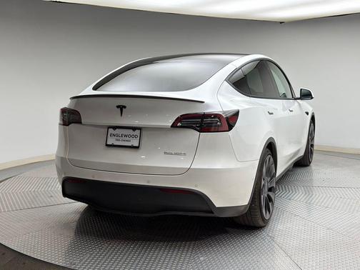 2022 Tesla Model Y Performance Dual Motor All-Wheel Drive