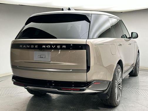 2026 Land Rover Range Rover P400 SE