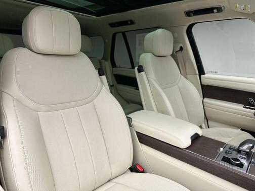 2023 Land Rover Range Rover P400 SE