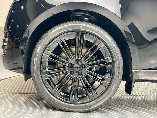 2026 Land Rover Range Rover P400 SE