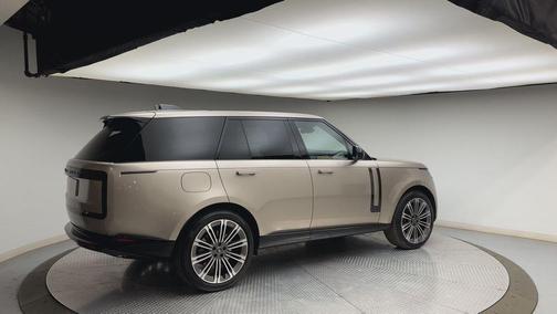 2025 Land Rover Range Rover P530 SE