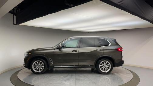 Green Metallic 2020 BMW X5 xDrive40i