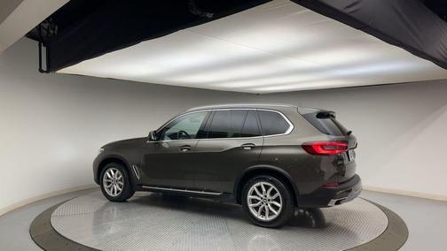 Green Metallic 2020 BMW X5 xDrive40i