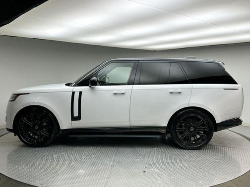 2023 Land Rover Range Rover P400 SE