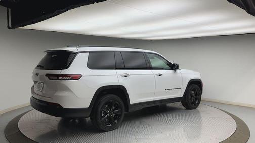 Bright White Clearcoat 2025 Jeep Grand Cherokee L Laredo