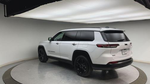 Bright White Clearcoat 2025 Jeep Grand Cherokee L Laredo