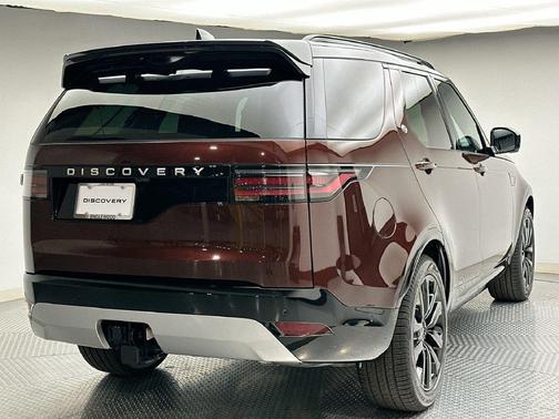 Sedona Red Metallic 2026 Land Rover Discovery Gemini Edition AWD