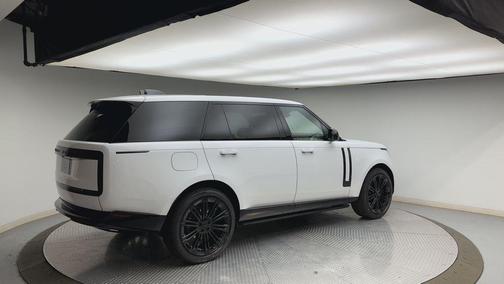 2026 Land Rover Range Rover P400 SE 7 Seat