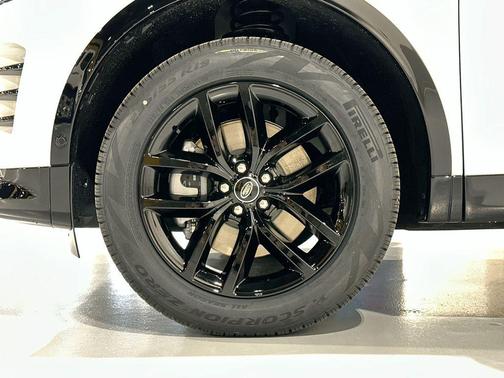 2026 Land Rover Discovery Sport Landmark