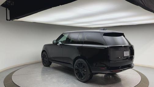 2026 Land Rover Range Rover P400 SE