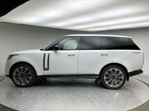 2026 Land Rover Range Rover P400 SE