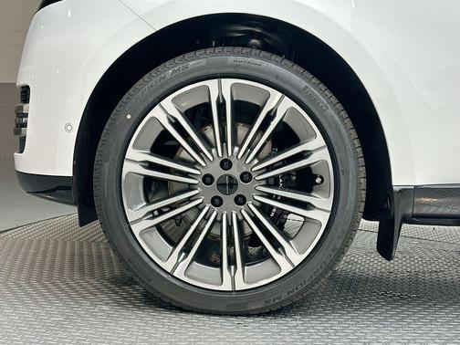 2026 Land Rover Range Rover P400 SE