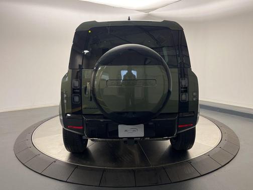 2026 Land Rover Defender S