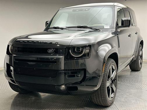 2026 Land Rover Defender P500 X-Dynamic SE