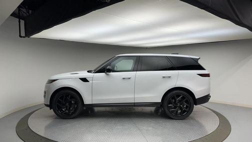 2023 Land Rover Range Rover Sport SE