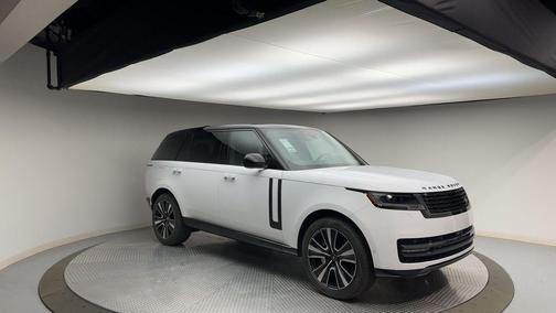 Fuji White 2024 Land Rover Range Rover P400 SE