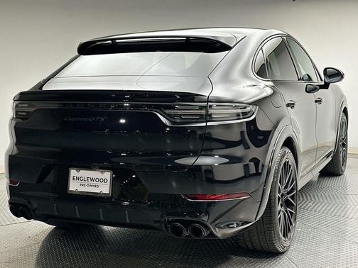 2022 Porsche Cayenne GTS