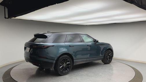 2026 Land Rover Range Rover Velar P250 Dynamic SE