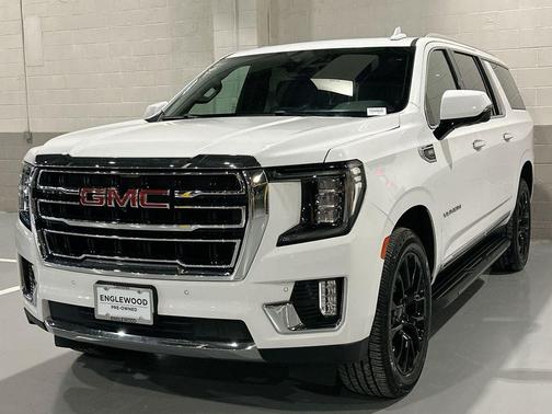 2022 GMC Yukon XL SLT