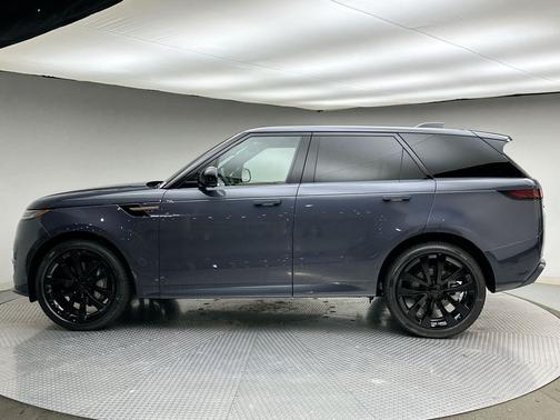 Varesine Blue Metallic 2026 Land Rover Range Rover Sport Dynamic SE