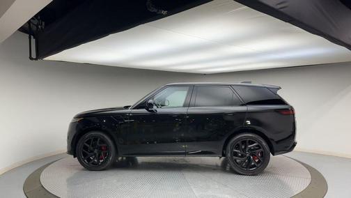2024 Land Rover Range Rover Sport SE
