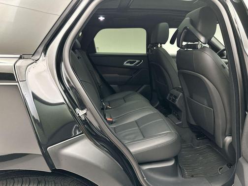 2026 Land Rover Range Rover Velar P400 Dynamic SE