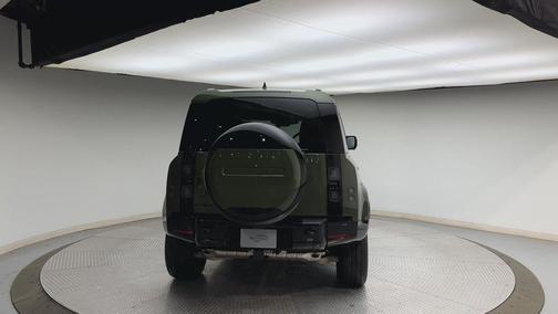 2026 Land Rover Defender P400 X-Dynamic SE