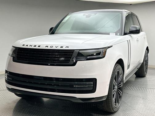 2025 Land Rover Range Rover P400 SE