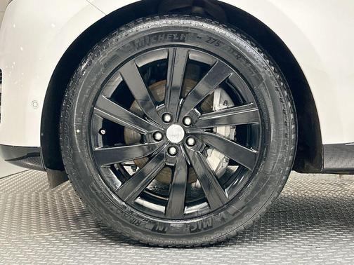 2023 Land Rover Range Rover P400 SE