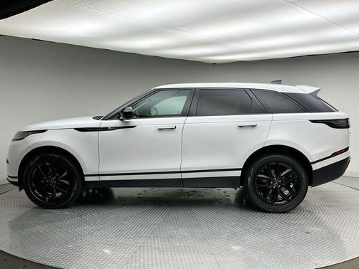 Fuji White 2026 Land Rover Range Rover Velar S