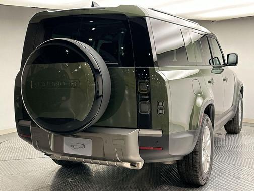 2026 Land Rover Defender S