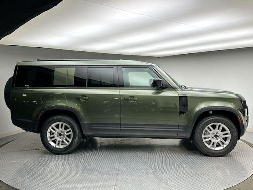 2026 Land Rover Defender S