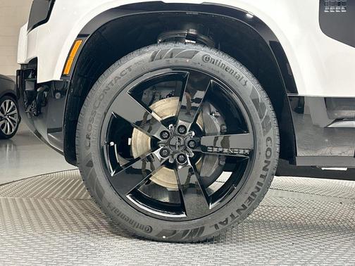 2026 Land Rover Defender P400 X-Dynamic SE